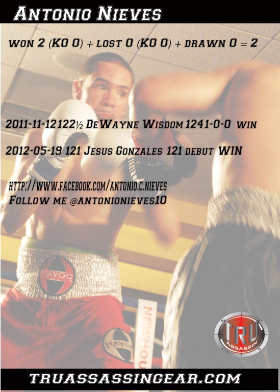 Antonio Nieves exclusive trading card!